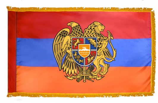 Флаг Армении с гербом и бахромой